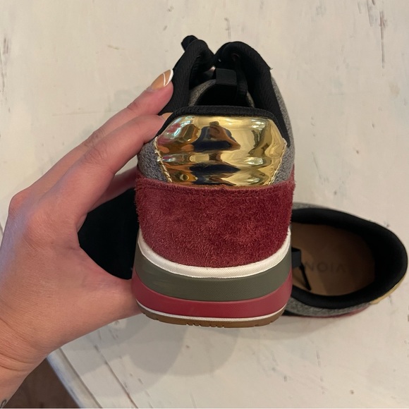 Vionic sneakers - Picture 4 of 4